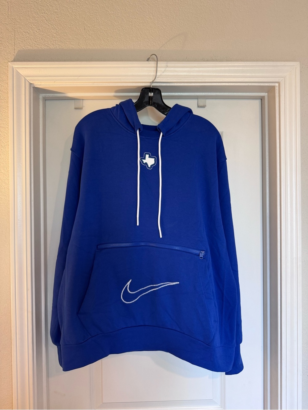 Nike NBA Dallas Mavericks Men’s Royal Blue Crewneck Hoodie - Limited Edition